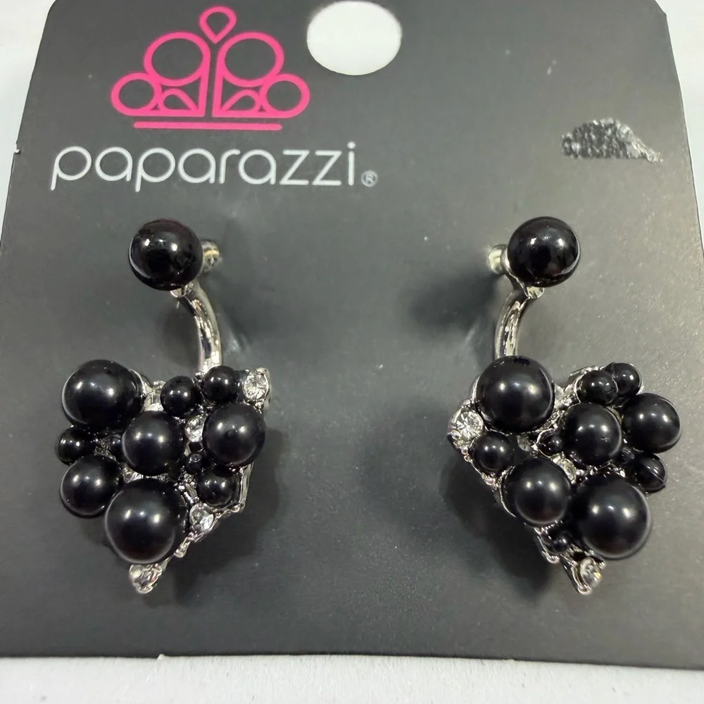🩷5/$10🩷 paparazzi Black Cluster Bead Drop Earrings